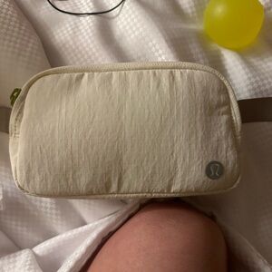 brand new lulu bag